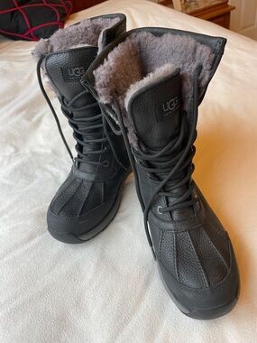 UGG Black Waterproof Lace-Up Shearling Winter Boots Size 8